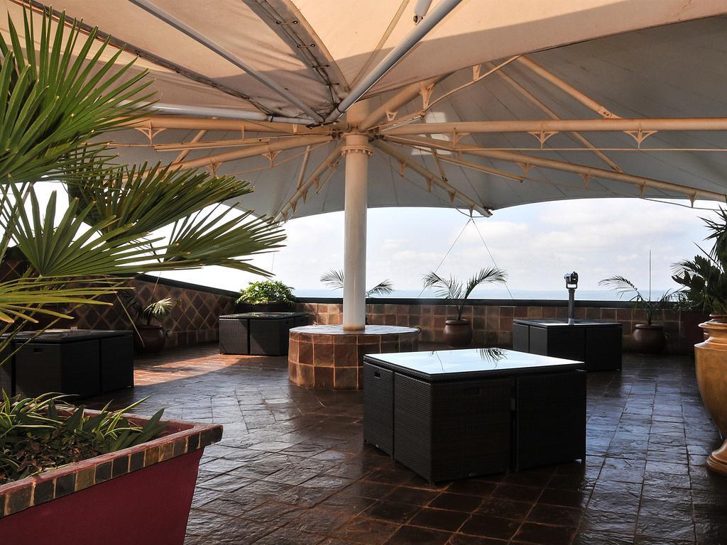 2Ten Hotel Sibasa Buitenkant foto
