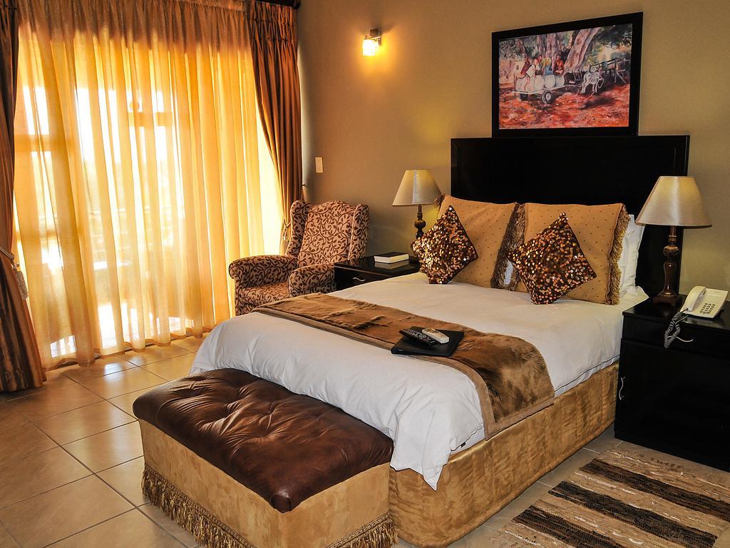 2Ten Hotel Sibasa Buitenkant foto