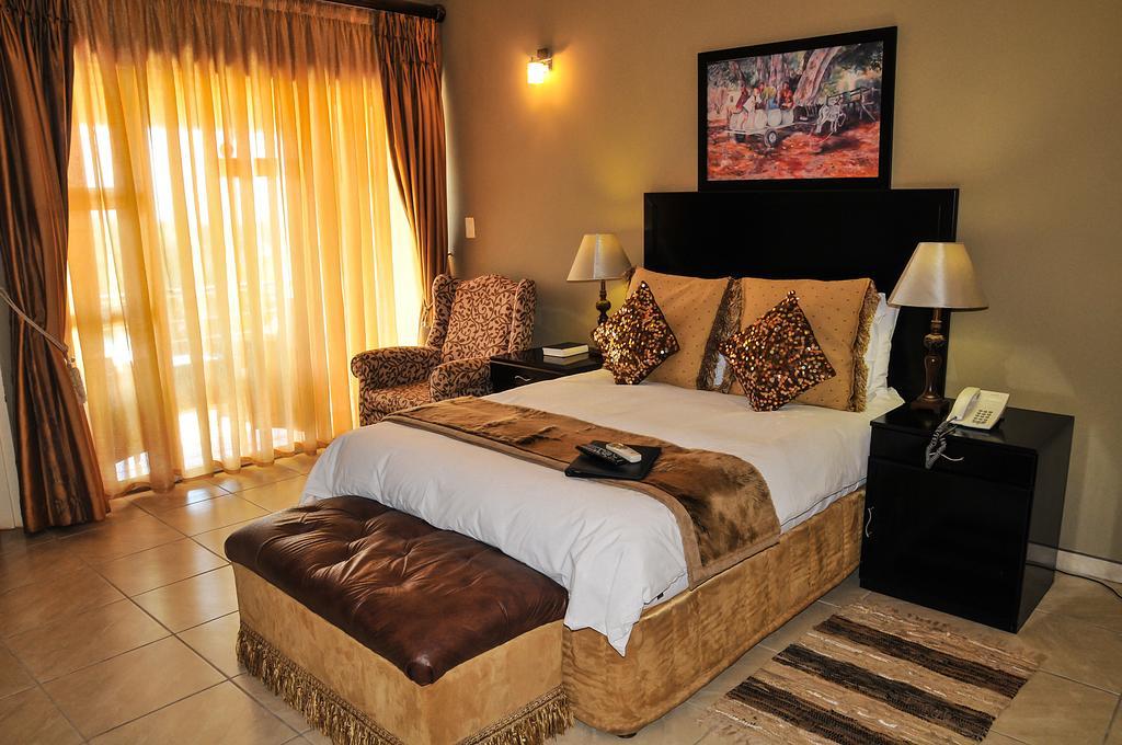 2Ten Hotel Sibasa Buitenkant foto