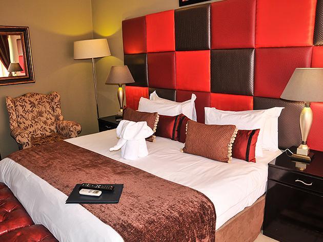 2Ten Hotel Sibasa Buitenkant foto
